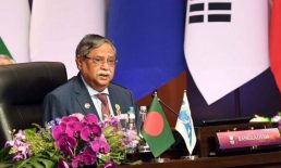 রোহিঙ্গারা পুরো অঞ্চলকে ঝুঁকির মধ্যে ফেলতে পারে : রাষ্ট্রপতি