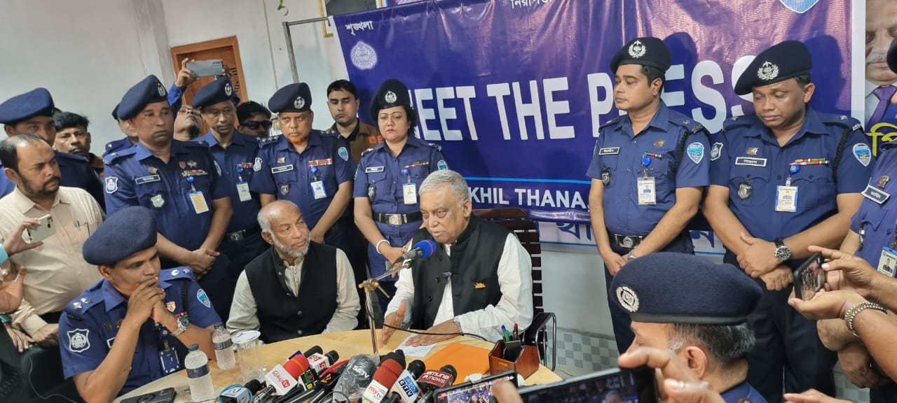 দেশে সংবিধান অনুযায়ী নির্বাচন হবে, জনগণ আর অন্ধকারে ফিরে যেতে চায়না : স্বরাষ্ট্রমন্ত্রী