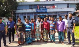 হাতিয়া মেঘনা নদীতে ইলিশ ধরায় ১৪ জেলে গ্রেফতার