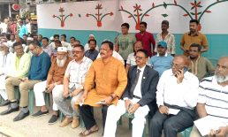 মাইজদীতে বিএনপির সন্ত্রাস ও নৈরাজ্যের প্রতিবাদে শান্তি সমাবেশ