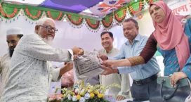 বেগমগঞ্জ কৃষি সম্প্রসারণের আয়োজনে কৃষকদের মাঝে বীজ ও সার বিতরণ