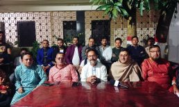 চাটখিলে স্বতন্ত্র প্রার্থীর বিরুদ্ধে সংবাদ সম্মেলন