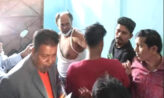 চাটখিলে ব্যাংকে ঢুকে অস্ত্র ঠেকিয়ে টাকা লুটের চেষ্টা, আটক-১