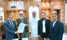 নোয়াখালী-১ আসনে আবু নাছের ওয়াহেদ ফারুকের মনোনয়নপত্র জমা