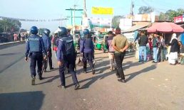 সেনবাগে বিএনপির বিক্ষোভ মিছিলে পুলিশের লাঠি চার্জ