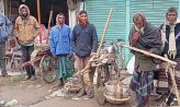 তীব্র শীতে বিপাকে নিম্ন আয়ের লোকজন