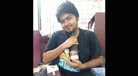 ছাত্রলীগ সভাপতির আপত্তিকর ছবি-ভিডিও ভাইরাল