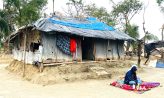 অসুস্থ সেলিমের জরাজীর্ণ ঝুপড়ি ঘরে মানবেতর জীবনযাপন, বিয়ে হচ্ছেনা মেয়েদের