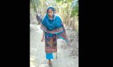 একপায়ে তিন কিলোমিটার হেঁটে কলেজে যায় ইয়াছমিন