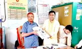 চাটখিলে ইউপি চেয়ারম্যান ও মেম্বারদের মাঝে ঈদ উপহার বিতরণ