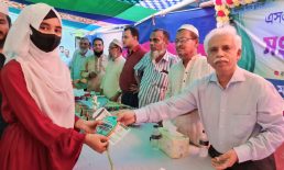 চাটখিলে কৃতি শিক্ষার্থীদের সংবর্ধনা