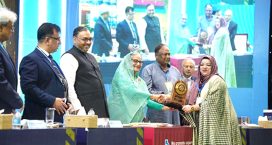 জাতীয় রপ্তানিতে বিশেষ অবদানের জন্য ৪র্থ বারের মত ট্রপি পেলেন রিমা