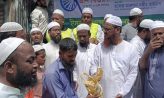 সেনবাগে ত্রাণ বিতরণ করলেন মুফতি সৈয়দ মোহাম্মদ ফয়জুল করীম শায়েখ চরমোনাই