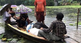 বসতবাড়িতে পানি, নিরাপদ আশ্রয়ে যাচ্ছেন বাসিন্দারা
