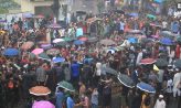রাতে বাসায় অভিযান চালিয়ে গ্রেফতার করছে পুলিশ, দাবি শিক্ষার্থীদের