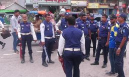 সেনাবাহিনীর সহায়তায় শুরু হয়েছে ৮টি থানা ও ট্রাফিকের  কার্যক্রম