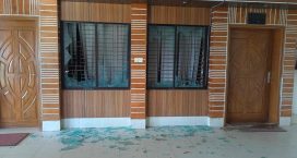 নোয়াখালী পৌরসভা কার্যালয়ে হামলা-ভাঙচুর