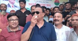 আওয়ামীলীগ নেতাকর্মীরা এতিম হয়ে গেছে, তারা অসহায়, তাদের নেত্রী পালিয়েছে – ব্যারিস্টার খোকন