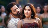 পর্দায় এনটিআর-জাহ্নবীর রসায়ন দেখে হৃদরোগে প্রাণ হারালেন ভক্ত
