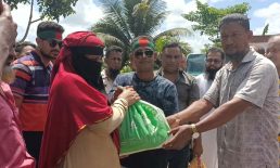 সেনবাগে বন্যায় ক্ষতিগ্রস্থ মাঝে খাদ্য সামগ্রী বিতরণ