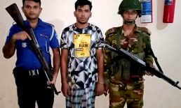 সেনবাগে যৌথ বাহিনীর অভিযানে ছাত্রলীগ নেতা গ্রেফতার
