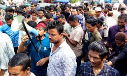 চৌমুহনীর সড়কে যানজট নিরসনে অবৈধ ফুটপাত দখলমুক্ত অভিযান