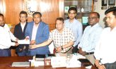 সিয়ামের পরিবারকে নোবিপ্রবি প্রশাসনের অনুদান প্রদান
