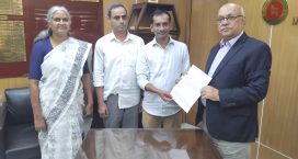 বন্যায় ক্ষতিগ্রস্তদের পুনর্বাসনের দাবিতে স্মারকলিপি পেশ