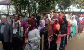 নারীর তুলনায় প্রায় দ্বিগুণ বেড়েছে পুরুষ ভোটার