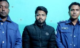 আগ্নেয়াস্ত্রসহ যুবককে পুলিশে দিলো জনতা