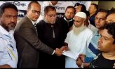 যুবদলের যৌথ বাহিনীর নির্যাতনে মারা যাওয়া আব্দুর রহমানের কবর জিয়ারত