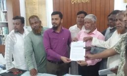 ইটভাটায় হয়রানি বন্ধ না হলে প্রধান উপদেষ্টার বাসভবন ঘেরাওয়ের হুশিয়ারী