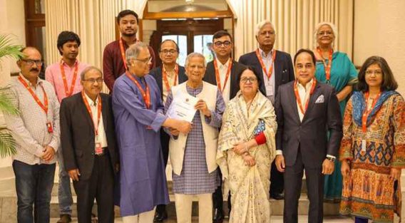 সাংবাদিকতার জন্য ন্যূনতম স্নাতক পাসের সুপারিশ