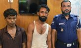 অস্ত্র দিয়ে ডাকাত তকমা, জনতার রোষানল থেকে বাঁচালো নৌবাহিনী