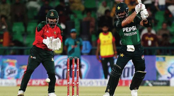 বুলবুলের বিসিবি দায়িত্ব নেওয়ার দিনে পাকিস্তানে সিরিজ হার বাংলাদেশের