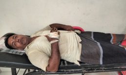 হাতিয়ায় সালিশ বৈঠকের রায় পক্ষে না যাওয়ায় সালিশদারকে পিটিয়ে জখম