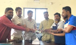 জেলা আন্তজেলা বাস মালিক সমিতির সদস্যকে সংবর্ধনা