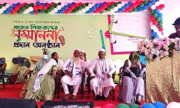 বেগমগঞ্জে শিক্ষাগুরু সম্মাননা দিতে পেরে খুশি জে.কে. মডেল স্কুলের সাবেক ছাত্রছাত্রীরা
