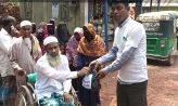 সেনবাগে উম্মে কাইন্ড সংগঠন অসহয় ও দুঃস্থদের মাঝে গোস্ত বিতরণ