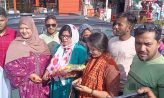 স্বেচ্ছাসেবক দল নেত্রী সাগরকে সোনাপুরে ফুলেল শুভেচ্ছায় বরণ