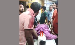 মারা গেলেন সন্ত্রাসীদের ছুরিকাঘাত আহত আ.লীগ নেতার মা