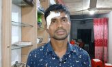 সোনাইমুড়ীতে প্রকাশ্যে ব্যবসায়ীকে মারধর : দোকান ভাঙচুর