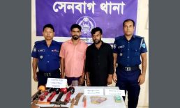 সেনবাগে এক রাতে তিন বাড়িতে ডাকাতি গ্রেফতার ২