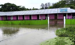 পুরোজেলাতে পানিবন্দি ৬৪ হাজার পরিবার, প্রস্তুত ৪৬৬টি আশ্রয়কেন্দ্র