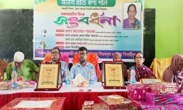 সেনবাগে বিদায়ী শিক্ষককে সু-সজ্জিত গাড়ী যোগে বাড়িতে পৌছে দিলো শিক্ষার্থীরা