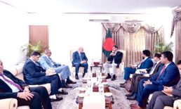গাজায় অবিলম্বে যুদ্ধবিরতির আহ্বান পররাষ্ট্র উপদেষ্টার