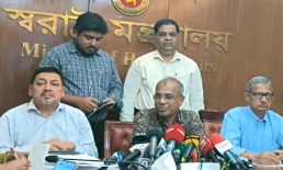 দুর্গাপূজায় মদ-গাজার আসর বসানো যাবে না: স্বরাষ্ট্র উপদেষ্টা