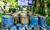 হাতিয়ায় বিপুল পরিমাণ জ্বালানি তেল জব্দ, আটক ১