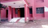 পরিবার পরিকল্পনা পরিদর্শকের পরিবার বসবাস করছে হাসপাতাল ভবনে