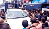 মাইজদীতে ভ্রাম্যমাণ আদালতের অভিযানে হামলা, ম্যাজিস্ট্রেটের গাড়ি ভাঙচুর